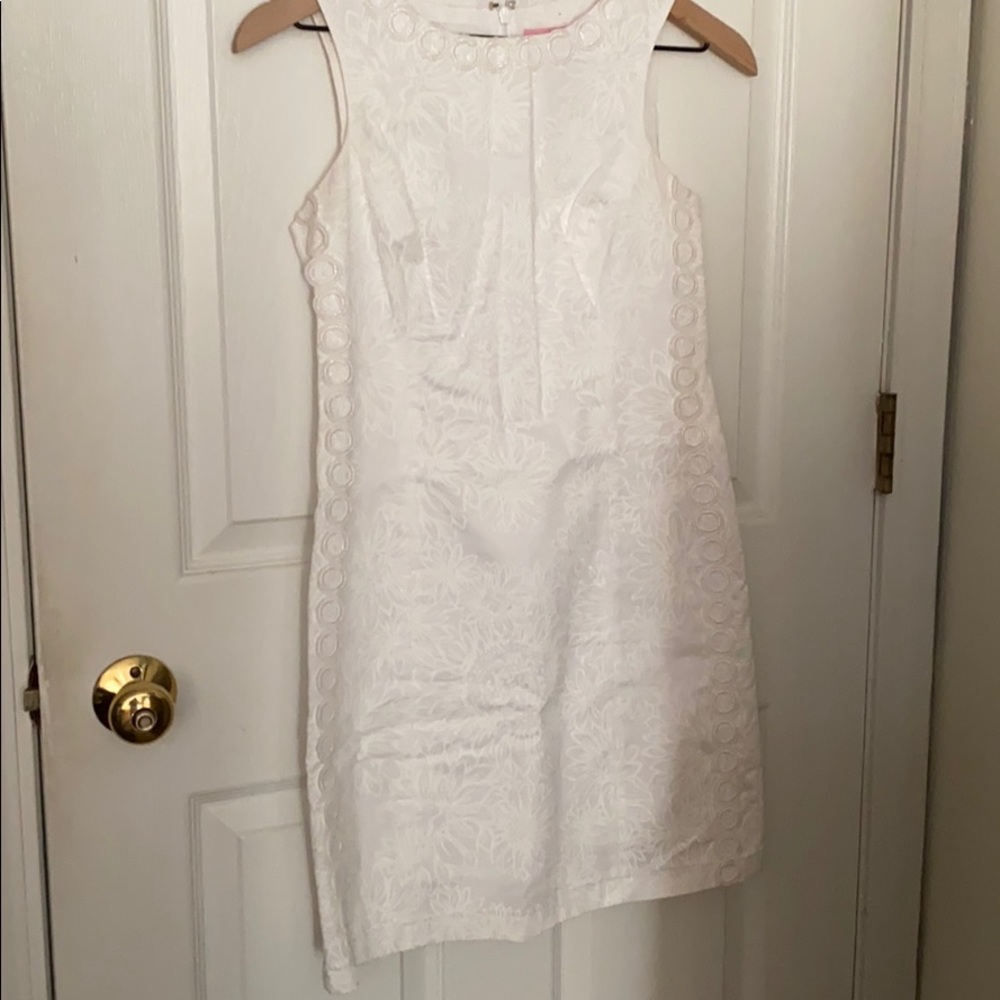 Lilly Pulitzer - Picture 2 of 3